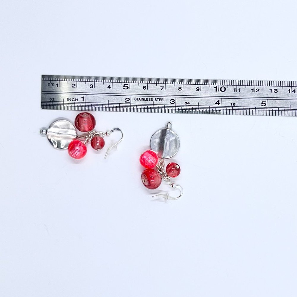 NWT - Charming Charlie - Coral Glass Beaded Disk Dangle Silver Tone Earrings - Picture 7 of 7